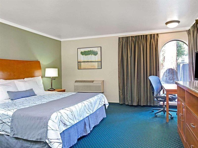 Days Inn By Wyndham San Jose Convention Center Экстерьер фото
